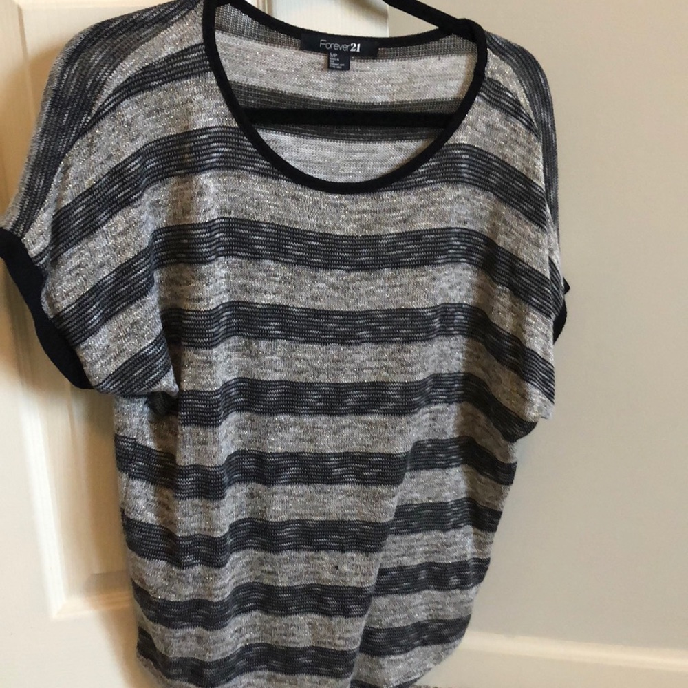 Forever 21 black and gold top